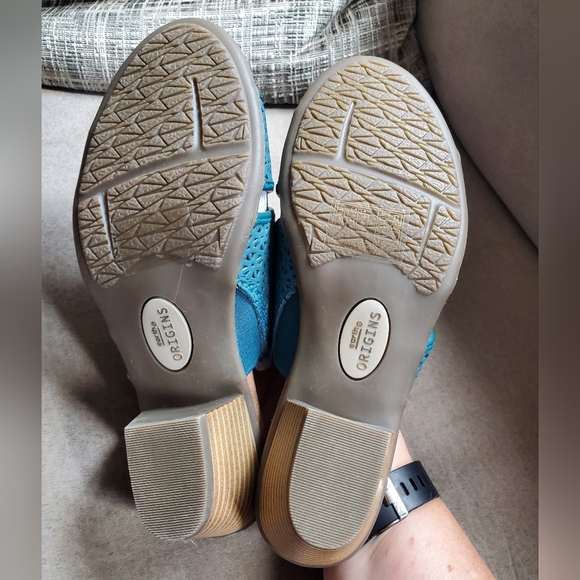 NWOT Earth Origins Perforated Leather Heeled Sandals Cayla Teal Size 8.5 - Picture 6 of 6